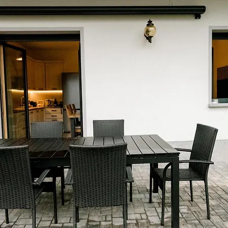 Casa Acero Tirano